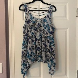Torrid sharkbite sleeveless top